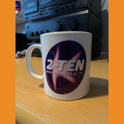2-Ten FM mug