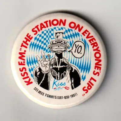 Kiss 100 Badge, 1990