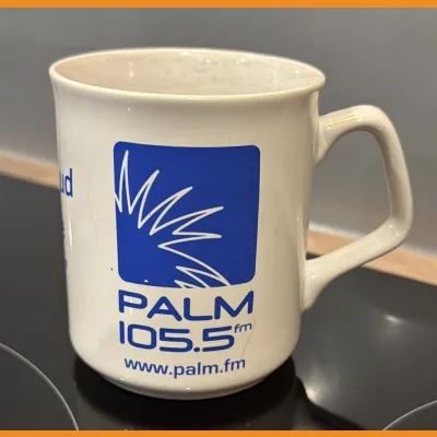 Palm 105.5 mug, 2000s
